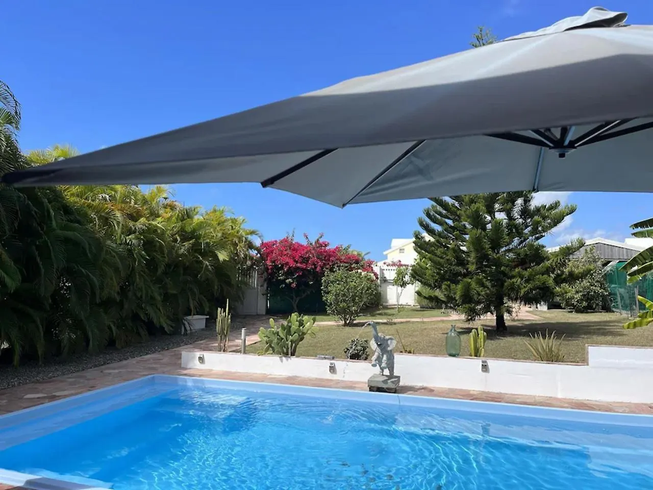 Villa Leocadie Avec Piscine Privee Saint-Francois